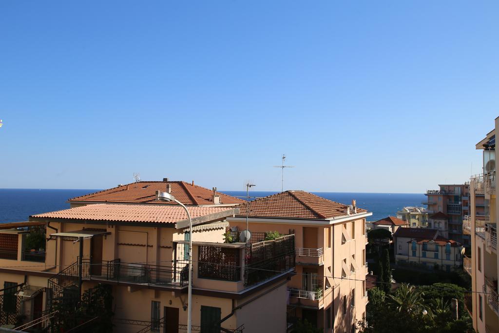 53 Solaro Apartments Sanremo Room photo